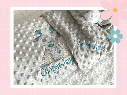 Personalised Dimple Fleece Blanket | Giraffe | Embroidered