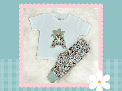 Bow Initial appliqué T-shirt | Embroidered