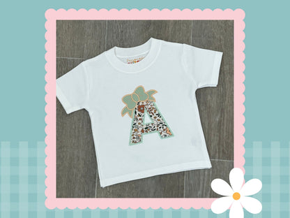 Bow Initial appliqué T-shirt | Embroidered