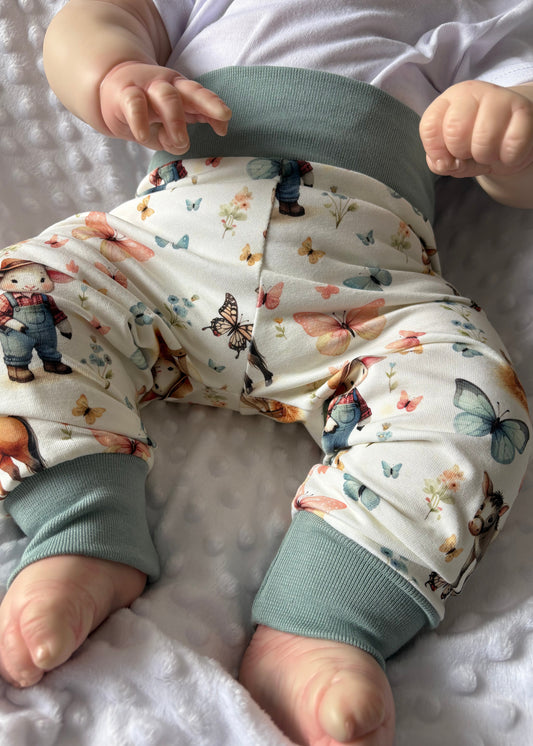 On The Farm Print French Terry Relaxed Fit Yoga Waist & Cuff Joggers