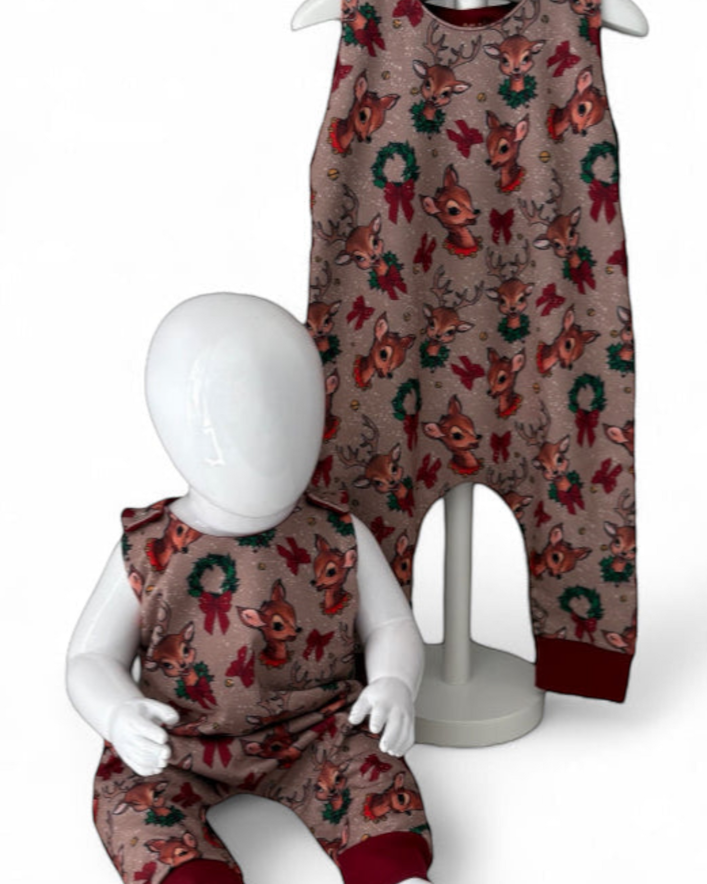 Children's romper with reindeer pattern