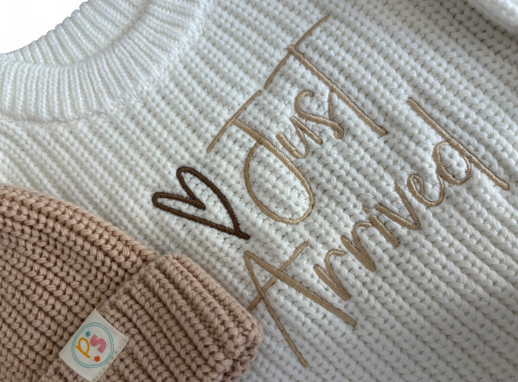 Organic-Style Neutral Baby Knit Set – Includes a cream ribbed knit romper with tan detailing and embroidered text, ideal as a baby shower gift.
